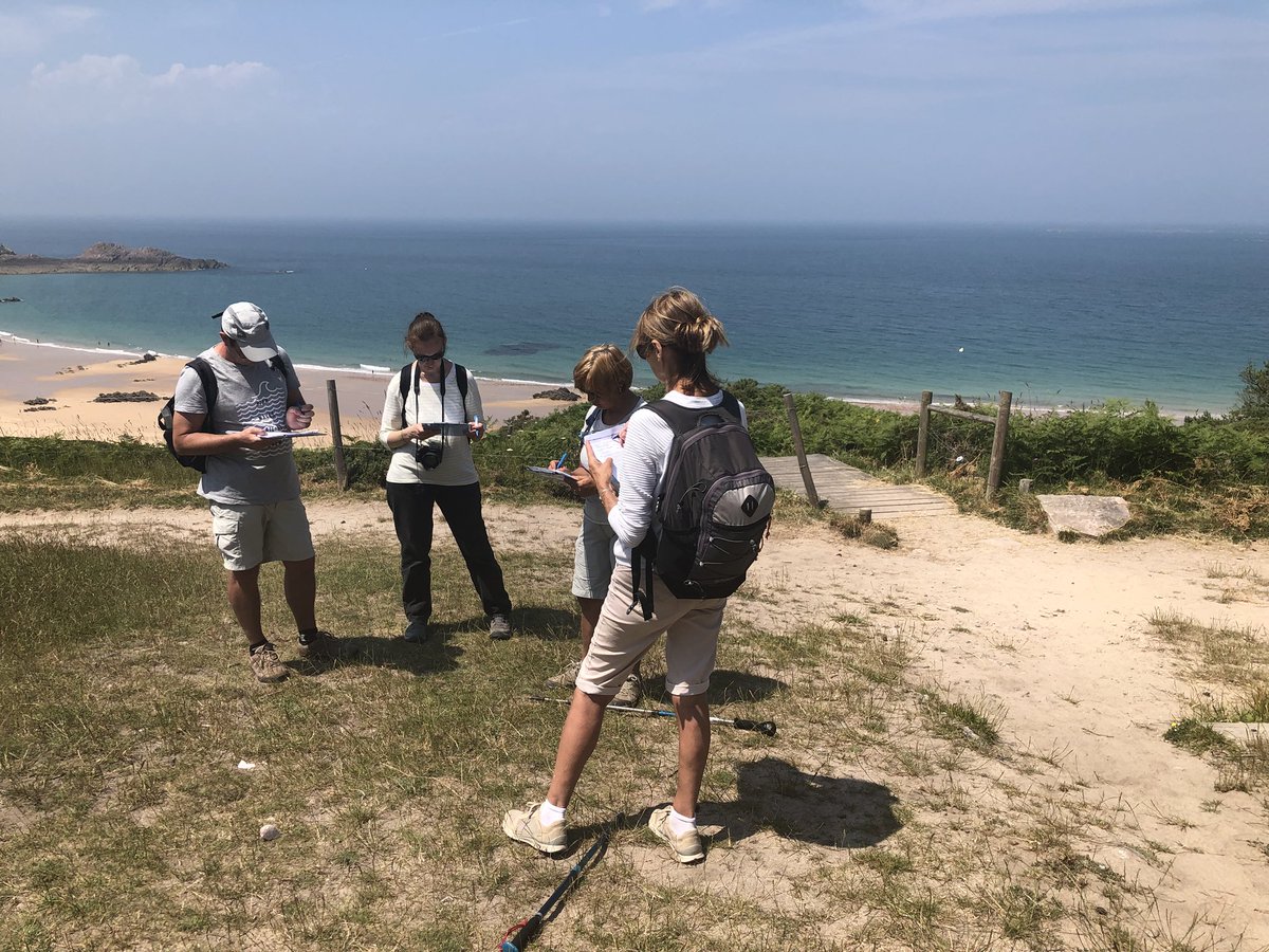 VIPS_2's tweet photo. La beauté naturelle et sauvage du #gr34 : projet @IMPTERPED sur la #randonnée pédestre du littoral 😍😎 🌳🌊 @Fondationfrance @VIPS_2 @yohann_rech @Agence_Tourisme @cotesdarmor22 @regionbretagne @ffrandonnee #caperquy #bretagne #breizh https://t.co/zhAdvBdrc9