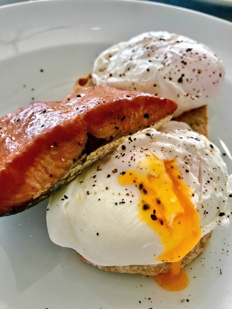 Today just can’t get any better! Breakfast @craignamaraNI 👌🏻😍Smoked organic Salmon from @NCsmokehouse How can toast be that good?? 😂 #Breakfast #sundaybrunch #northcoast #luxuryaccomodation @DiscoverNI