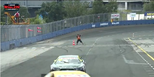 EuroNASCAR's tweet photo. #HERO #theconeman
@TheOrangeCone @NASCARHomeTrack @r_NascarHT @EuroNASCAR @nascar https://t.co/tKHvZCvfNb