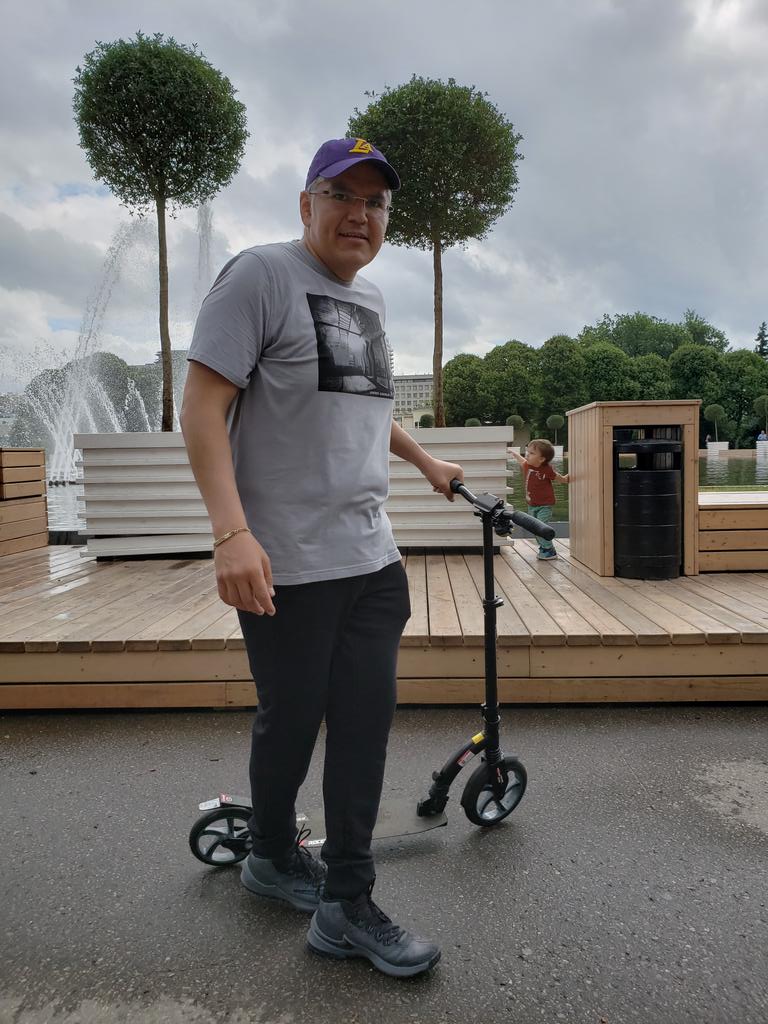 RAYALETT's tweet photo. #Comolocal en Gorki Park preparando nota para #RusiaFueraDeLugar https://t.co/v2gqyNBqEw
