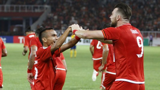 Football_ID's tweet photo. Riko Simanjuntak Semringah Persija Jakarta Kalahkan Persib Bandung: Kemenangan ini membuat Persija menapaki posisi atas klasemen Liga 1 2018. https://t.co/vdNPoazp6D https://t.co/0WExf8dGbH