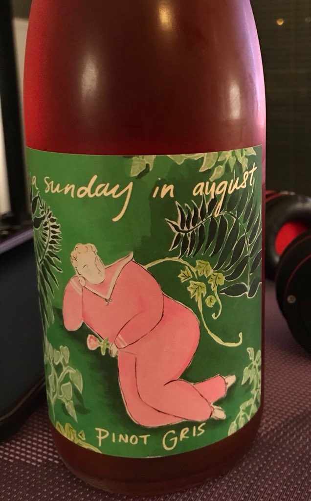 Winedetector's tweet photo. Agosto si avvicina. #naming #concept #packaging #design #erichette #vino #winedesign #winelabelling H/T @SteveKubota https://t.co/3tD7492Vgf