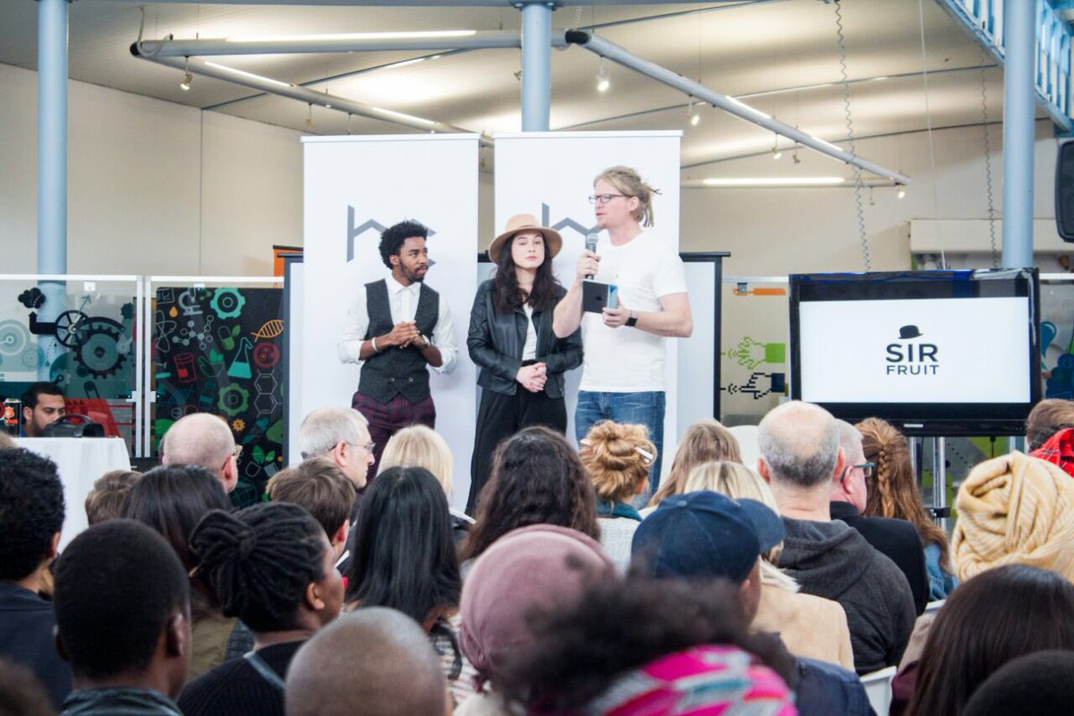 calzvdk's tweet photo. When we were making magic with the HC team in Khayelitsha #heavychef #entrepreneursunite https://t.co/tfycUPyQAl