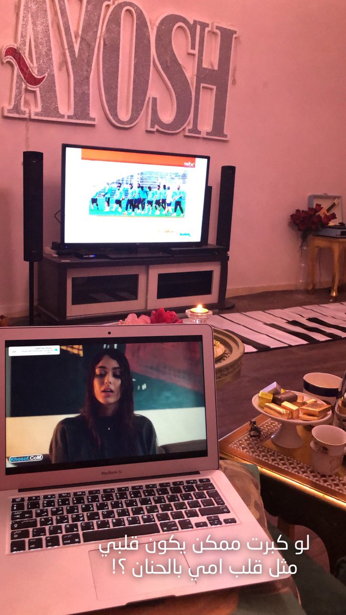 Aishaalmndeel's tweet photo. توفي والدي منذو الصغر فعوضنا الله بأم عظيمه 
جمعت عطف الأم وتربية وقيادة الأب
ولو رأيت والدي الآن لأخبرته 
بما فعلت أمي بعده ولأفتخر بها
امي عظيمة دائماً ❤️ https://t.co/Z2b0ojE1UE