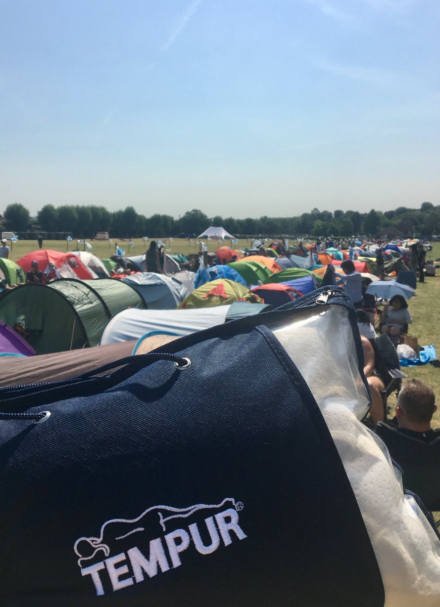 Ready to take a nap in the queue. Excited for opening day <a href="/wimbledon/">Wimbledon</a> #wimbledon #GameSetNaps <a href="/TempurUK/">TEMPUR UK</a>