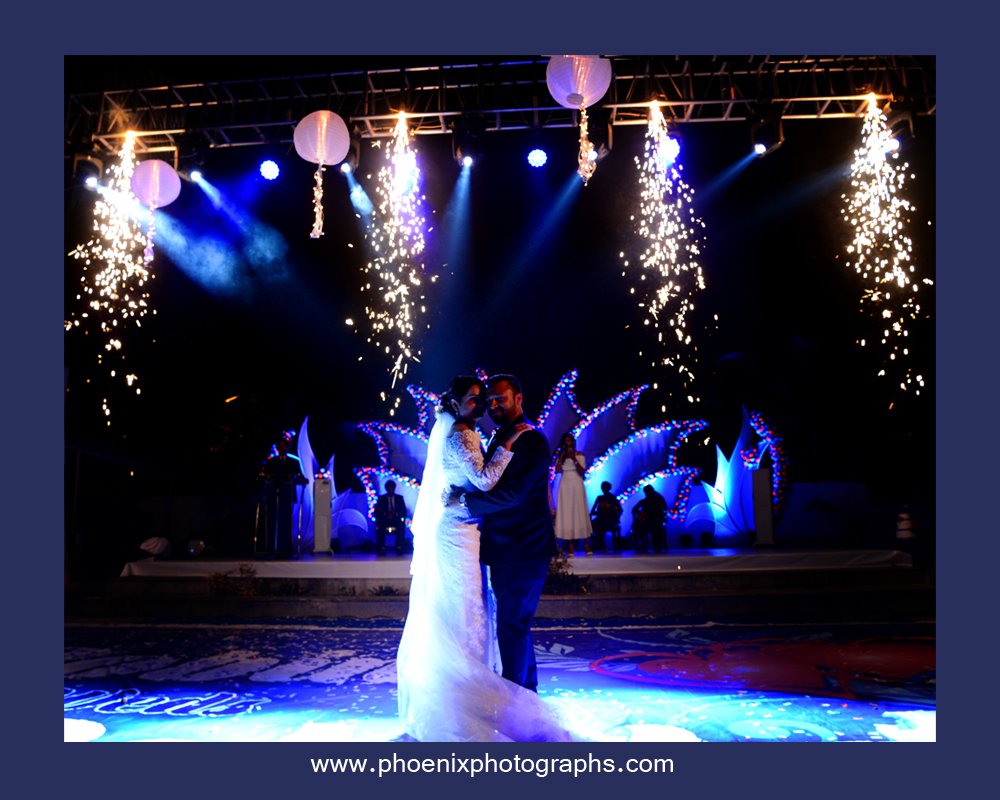 PhoenixCaptures's tweet photo. "I love being married. It's so great to find one special person you want to annoy for the rest of your life." #phoenixmemory #wedding #weddingphotography #Photography #weddingday #weddingphotographer https://t.co/xIalXxyrZ4