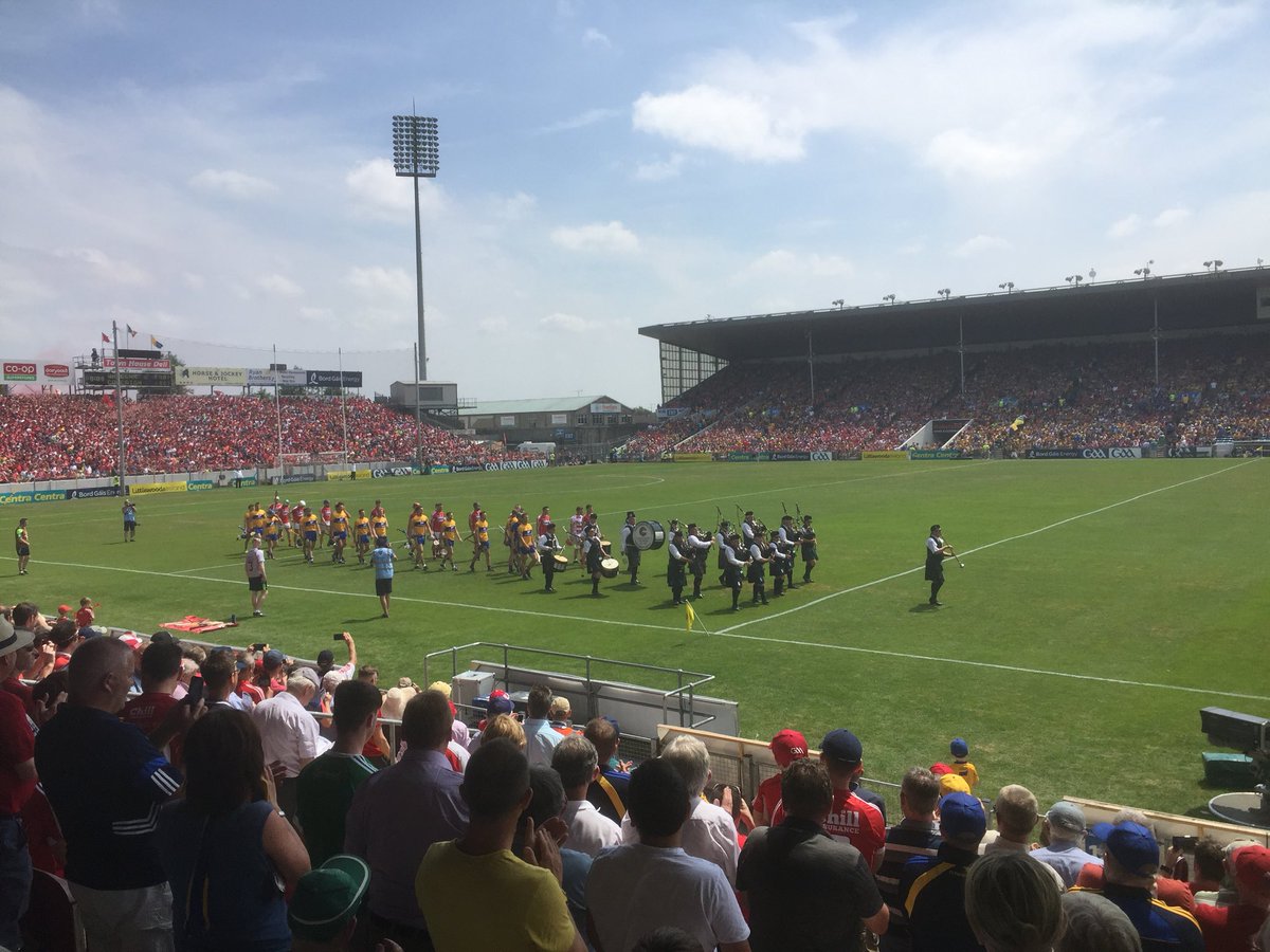 StTRAVERT's tweet photo. #Corcaigh Contre #AnClar  match de #Hurling #Irlande Victoire de Corgaigh 30 à 28 #FantasticMatch avec @creedcnw https://t.co/RtDYZ6kmme