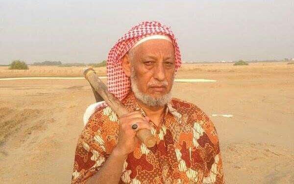 هذا ليس فلاح جيزاني فقط كما يظهر في الصورة , هذا البروفسور حسين الحازمي عالم فيزياء نووية من كبار علماء الفيزياء في الوطن العربي له عشرات البحوث العلمية في كبريات المجلات العلمية الالمية الشهيرة , حاصل على الدكتوراة من بريطانيا بتخصص فيزيا الإشعاع النووي في السبعينات

#جازان