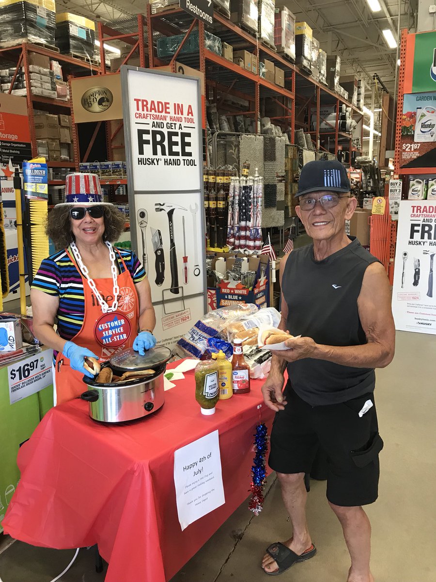 Pitmastery's tweet image. Driving customer service and having some fun!! @melaniepayneTHD @cj73fe @carlostovar4115 @StevenR92557940