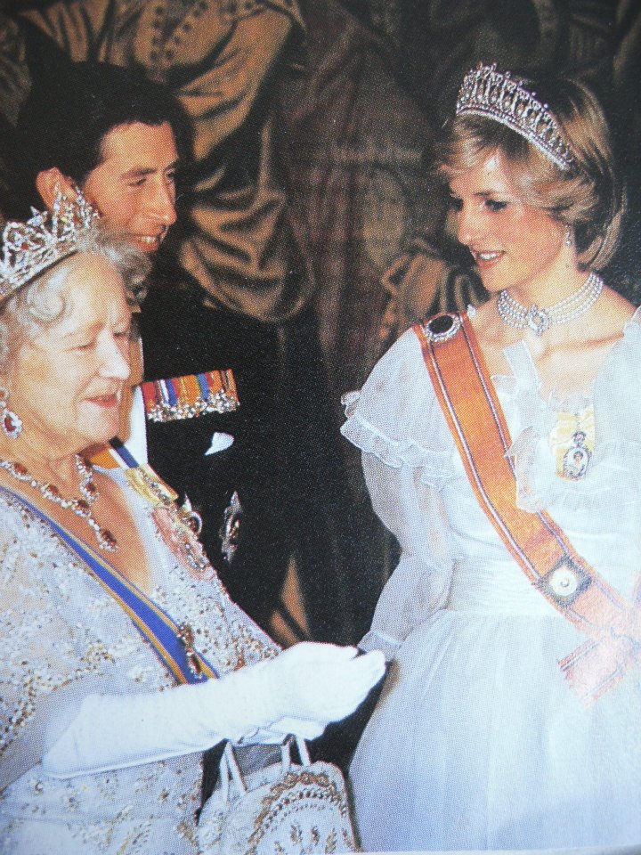 しかし、オランダ獅子勲章、オラニエ=ナッサウ勲章、オランダ王冠勲章