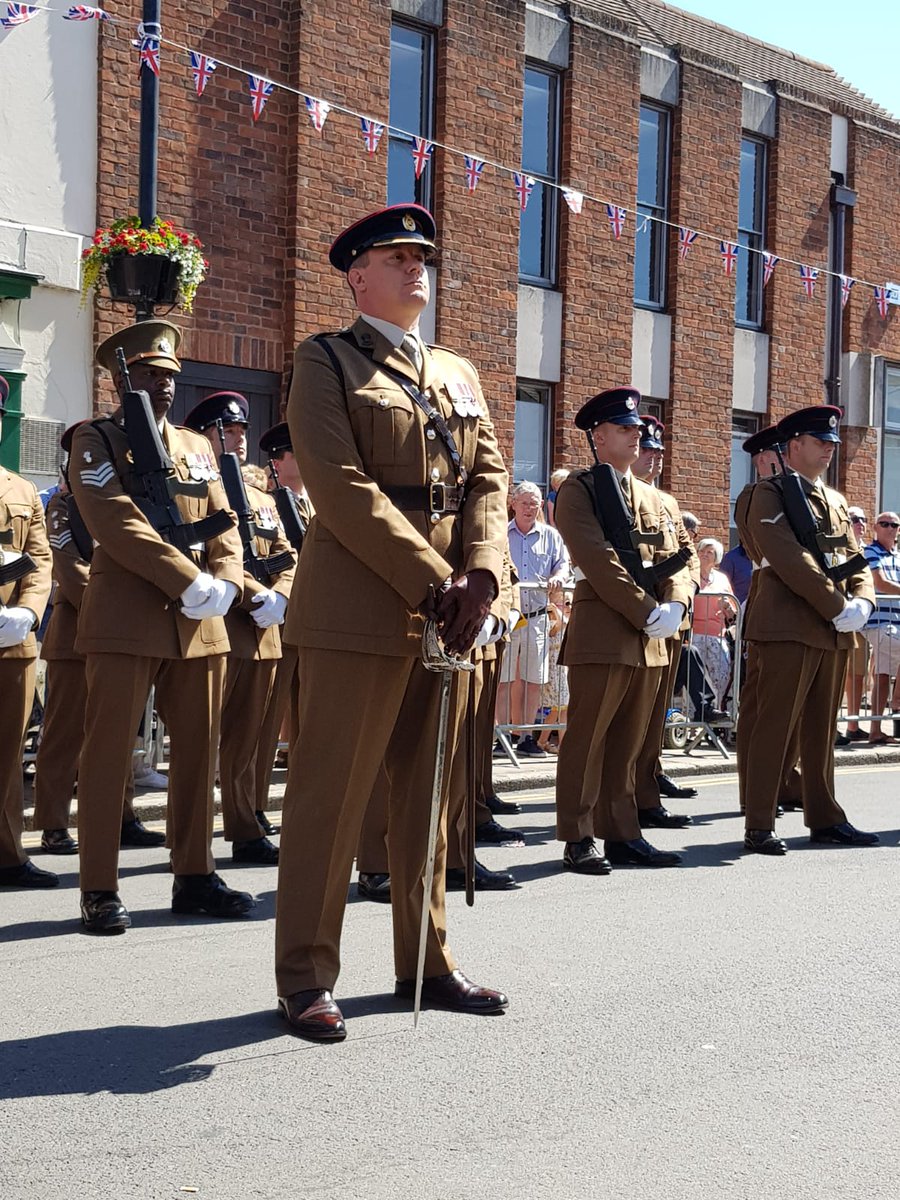 SapperPower's tweet photo. Great to see RERL secretary and treasurer Maj Jon Auld on parade yesterday. Very smart for a De Officer #Sappersart #SapperProud #FreedomParade #AFD https://t.co/QnxI4znRQ9