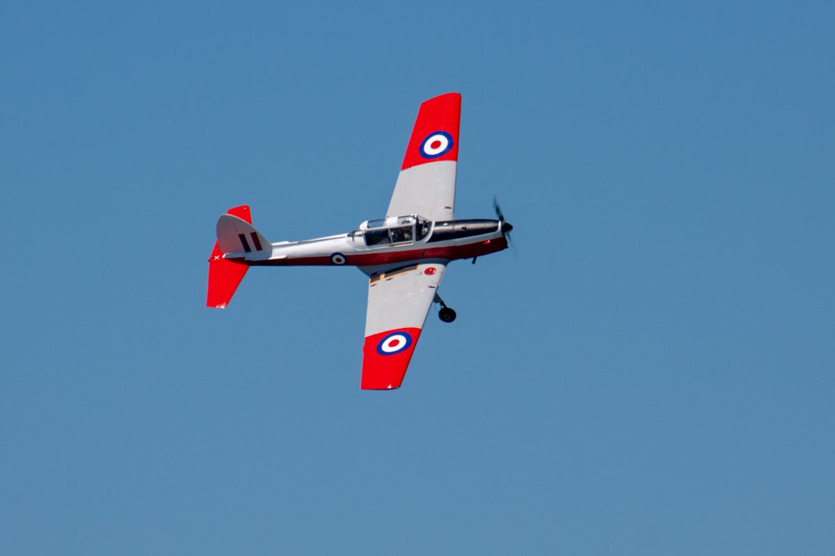 DavidBillinge's tweet photo. #ArmedForcesDay2018 in #Morcambe was marked by an appearance of ex RAF Trainers in the form of a Chipmunk T Mk 10 and Bulldog T MK 1 from @highgft https://t.co/jP6P3n8Duu