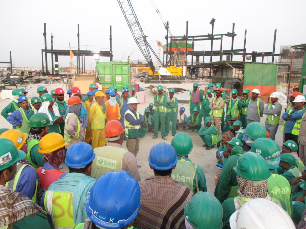 Dawood2903's tweet photo. As part of our commitment to health and safety. We have organised Beat the heat campaign on our Yas Integrated Destination Resort Project. Day-Beat the heat pre start briefing with contractor team @WSP_ME @LinoYohannan1 #SafetyInTheHeat #MiddayBreak #WeAreWSP https://t.co/wxZrurR4pp