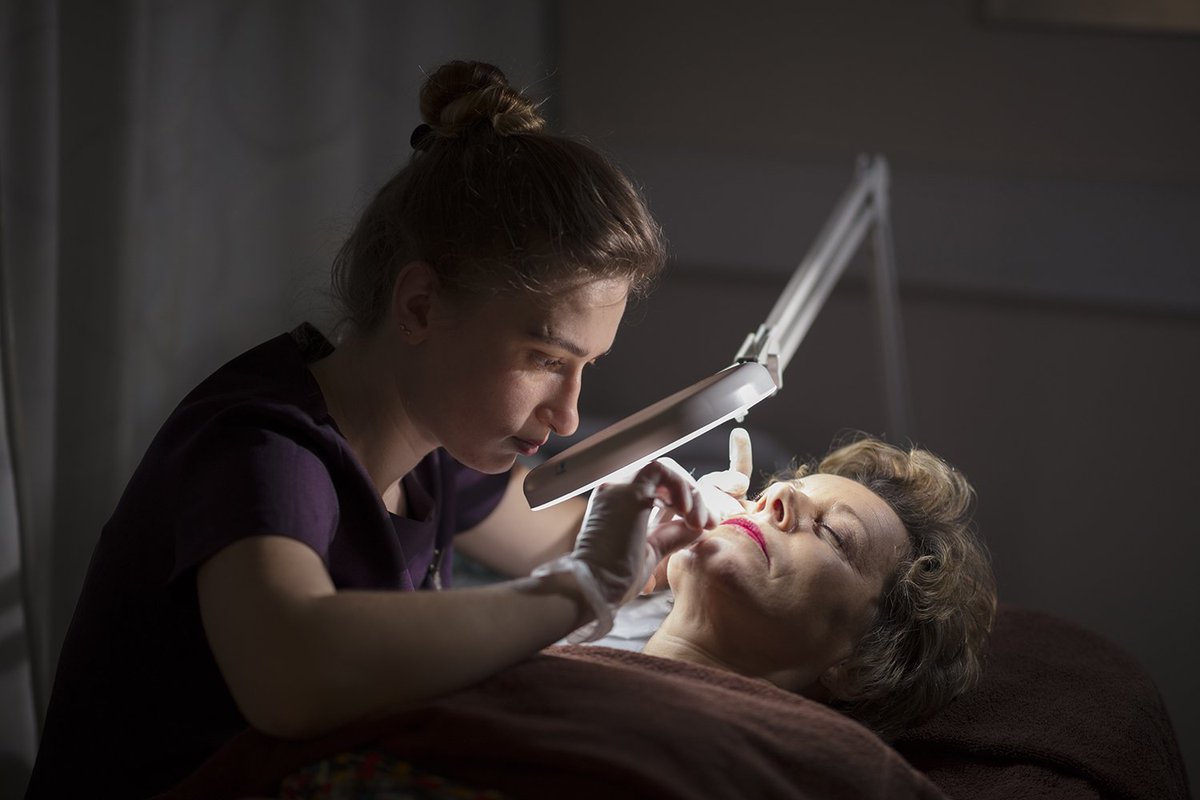 Are you looking to pursue a career in beauty therapy? 💇 Do you want to learn in our industry standard salon on campus? 📝 You can find out more about our exciting hands-on course and apply for the one year programme here: ow.ly/aA0230kGPlS