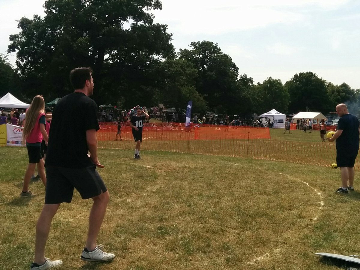 Happy Friends vs. <a href="/theSupermoons/">Supermoons</a>  in the second match of the day #partyinthepark #pitshangerpark #pitp18 #pitshanger