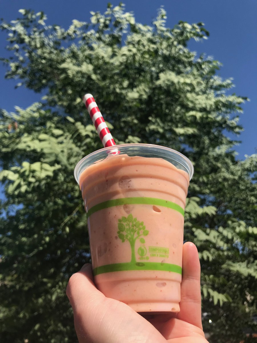 #HappyCanadaDay 🇨🇦 Whether you #sip or #slurp, accent your favourite Canadian beverage with our Galligreen Paper Straws - the #sustainablesolution to plastic 🥤#sipsustainably #paperstraw #partwiththeplastic #plasticfree #canadaday #canada #plasticfree