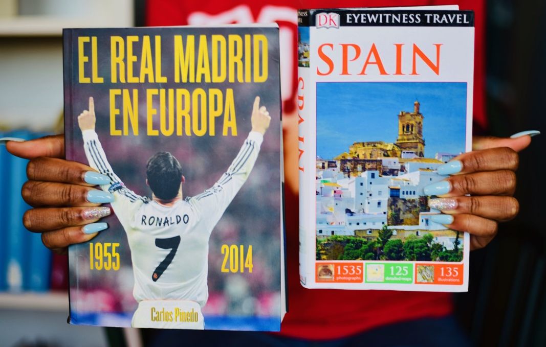 Cleveland_PL's tweet image. Game 3 of #worldcup round of 16 between @SeFutbol and @TeamRussia  is coming up!  Join us for our #WorldCupofBooks and learn about each country. Remember, get your recommendations ready for the winning team so we can #buildtheteam!