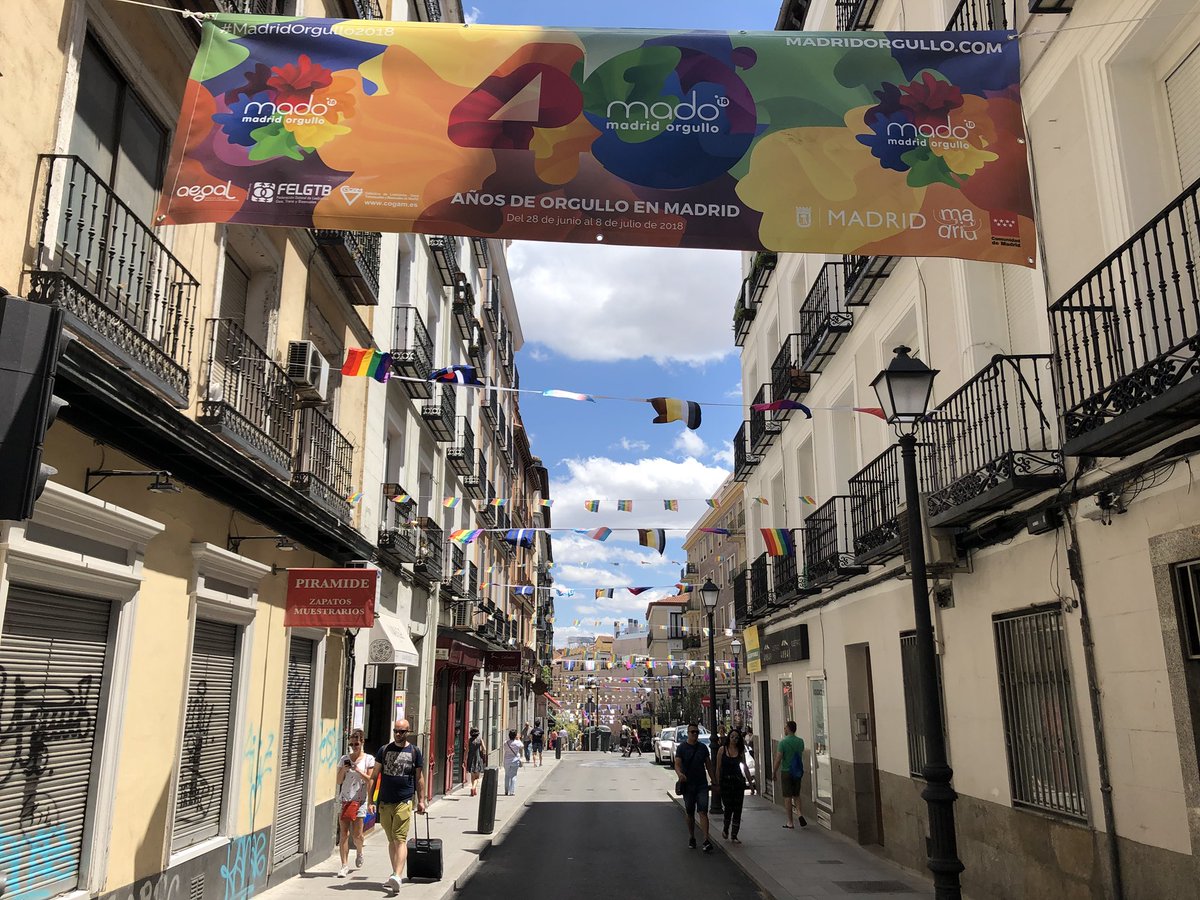 ChuecaDistrict's tweet photo. ¡Qué bonito y colorido está en barrio! #MadridOrgullo2018 @MADOrgullo https://t.co/H5YNzHxHrd
