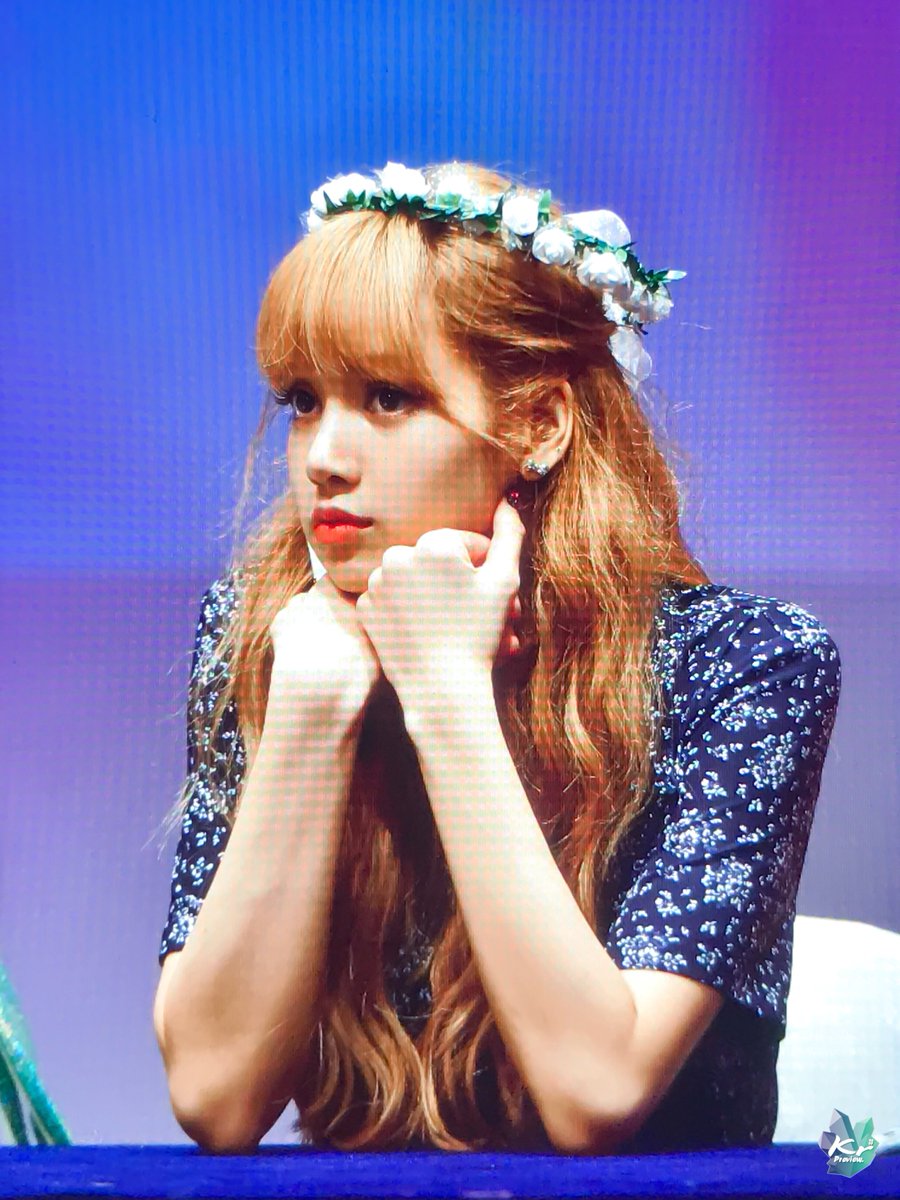 180701 신촌 팬싸인회 

#리사 #LISA
#블랙핑크 #BLACKPINK