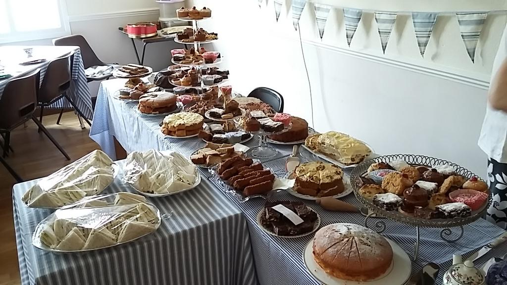 Sturdygirl0803's tweet photo. We're all set up &amp; ready for you, with cakes and pots of tea! #AfternoonTea for @GHHospice https://t.co/fKG9CcFoOE