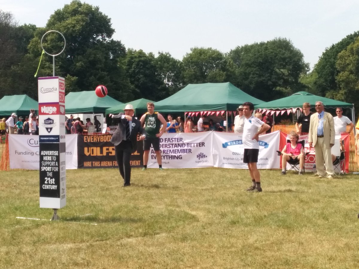 Steve Pound impresses the mayor with his 6 shot challenge... #pitp18 #pitshangerpark #pitahanger #partyinthepark