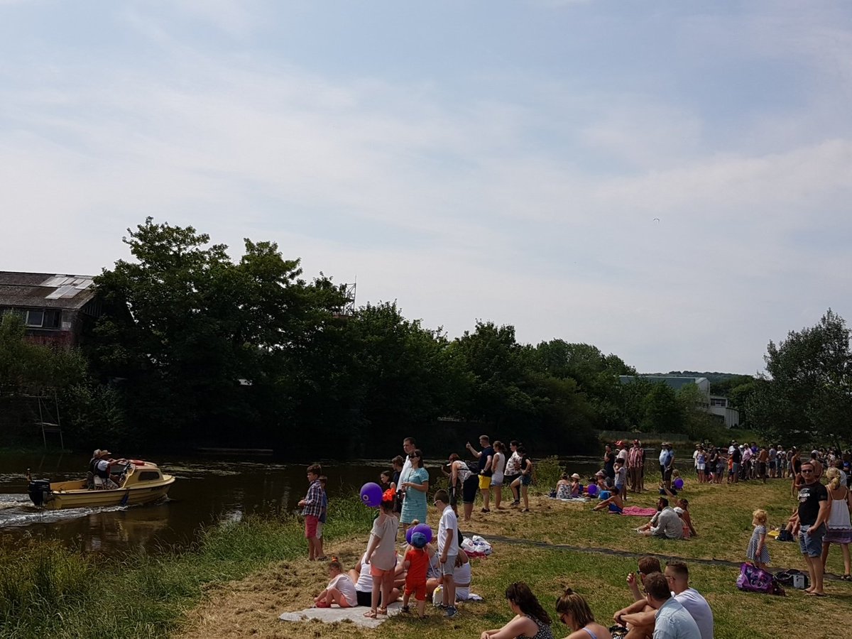 EW_RAYNET's tweet image. Today we're assisting with the Lewes to Newhaven Raft Race
