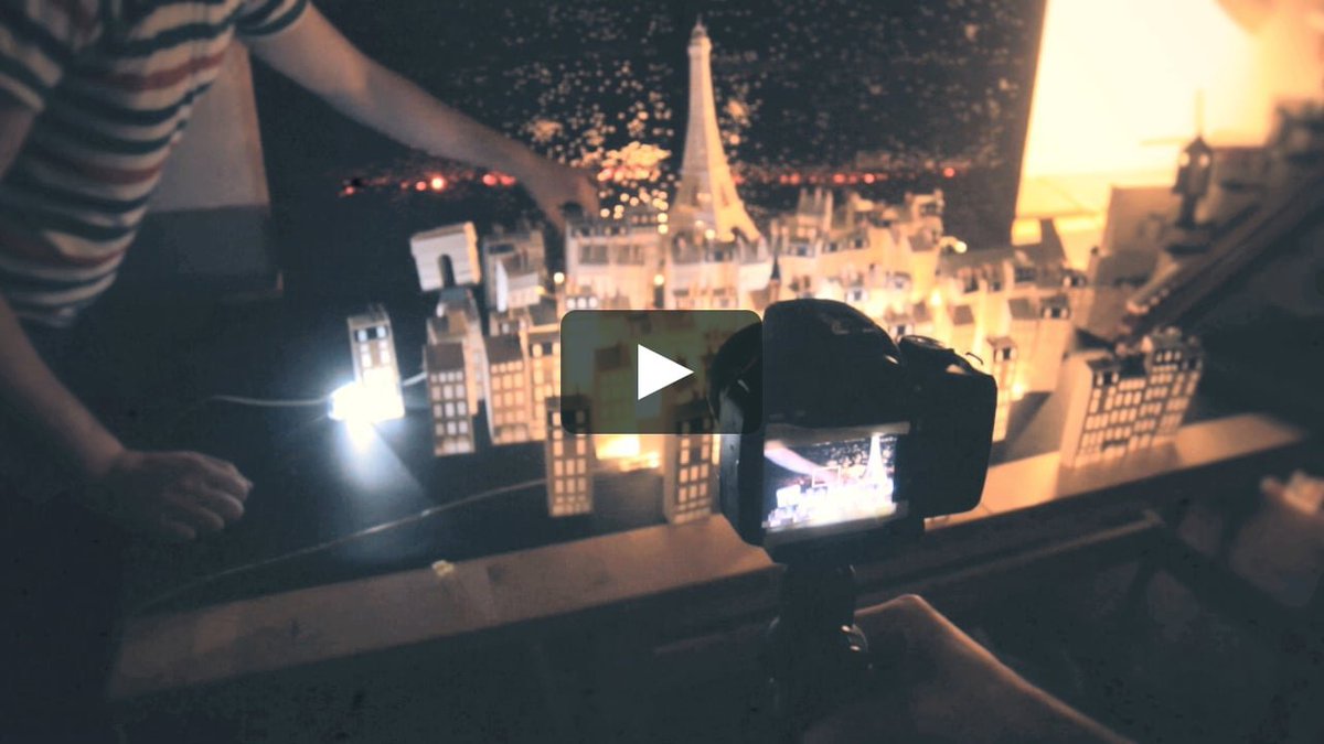 silhouetteam's tweet image. Strong paper craft game coming from France 🇨🇵️! Watch this art team use their Portrait to help them cut pieces for an UNBELIEVABLE stop motion video.

buff.ly/2lgDJ20

#SilhouettePortrait
#MakeAllTheThings