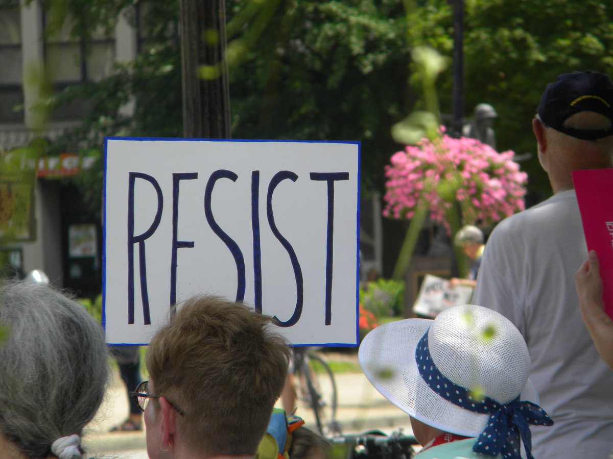 Tree_Spirit's tweet image. Marching against @RealDonad_Trump 's shit policy .
#fightthepower #ShutDownSessions #AbolishICE #FamiliesBelongTogetherMarch