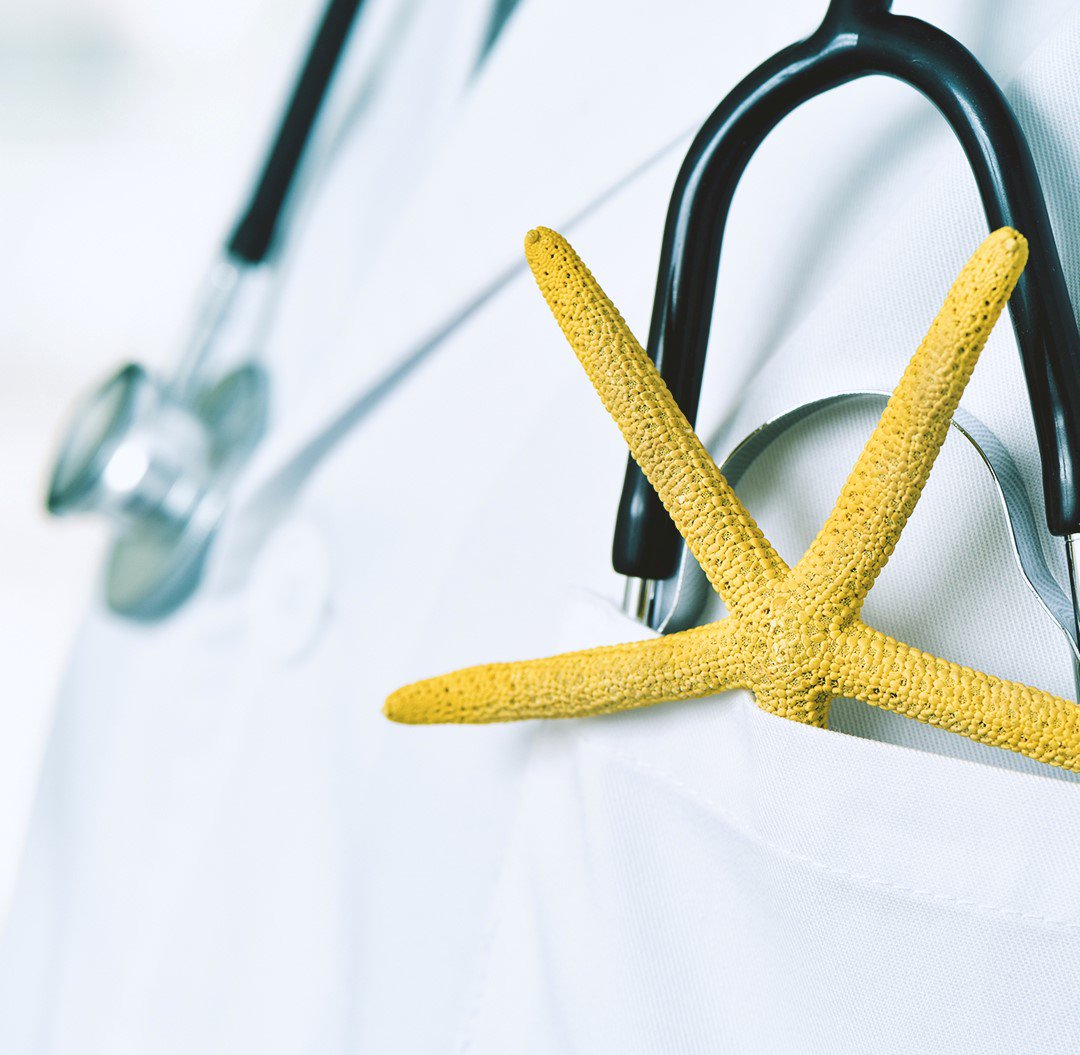 HealthForMiami's tweet photo. Have you had a physical exam in the last year? Be sure to book your check-up with us this Summer and encourage others to do the same! #miamihealth #daytonmedical #healthychoices https://t.co/zDj0NJUHdx
