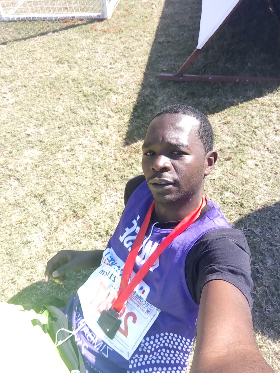 collietaker's tweet photo. It's done..my first 21km completed..my first medal, the first of many...looking forward to next year #EVFM2018 #BeTheThunder @iflixZW @EcoSureZW @watchkwese https://t.co/CLrDFvp7N0