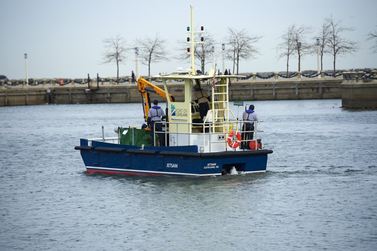 portofcleveland's tweet image. Fact 48: The Port planned, designed and built a pair of custom vessels – Flotsam and Jetsam – to capture and remove plastic and organic floating debris from Cleveland Harbor. #Port50 bit.ly/2rK1gHb
