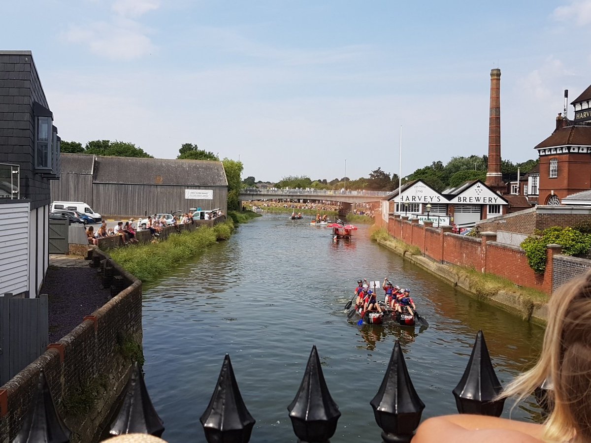 EW_RAYNET's tweet image. Raft race is underway! #Ouseday