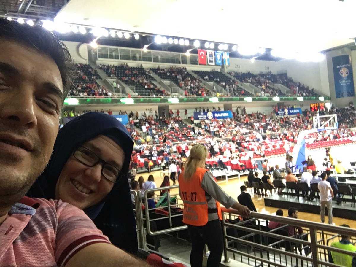 auzunoglu79's tweet photo. Milli maçta 12 dev adamlayız....#DevDestek https://t.co/mkxIPIR5DJ