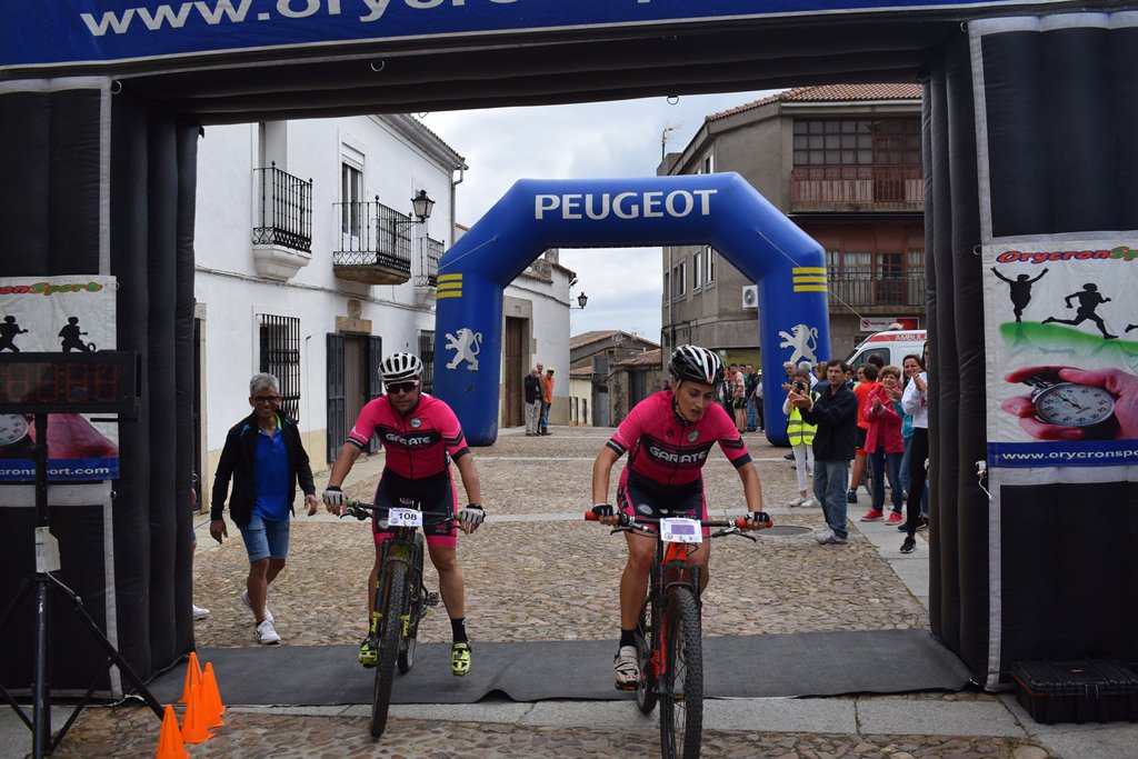 orycronsport's tweet photo. Vanessa Amaro, Ainhoa Castaño y Ana Belén Taborcia #PodioFem #IBTTJuanmaGarate @AdjgarateG https://t.co/1GiVIr6WR3