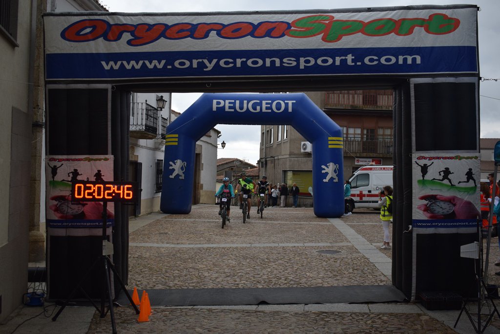 Ivan Sánchez y Judith Perez ganadores de la #IBTTJuanmaGarate #RecorridoCorto <a href="/AdjgarateG/">ADJGarate Guinaldo</a>