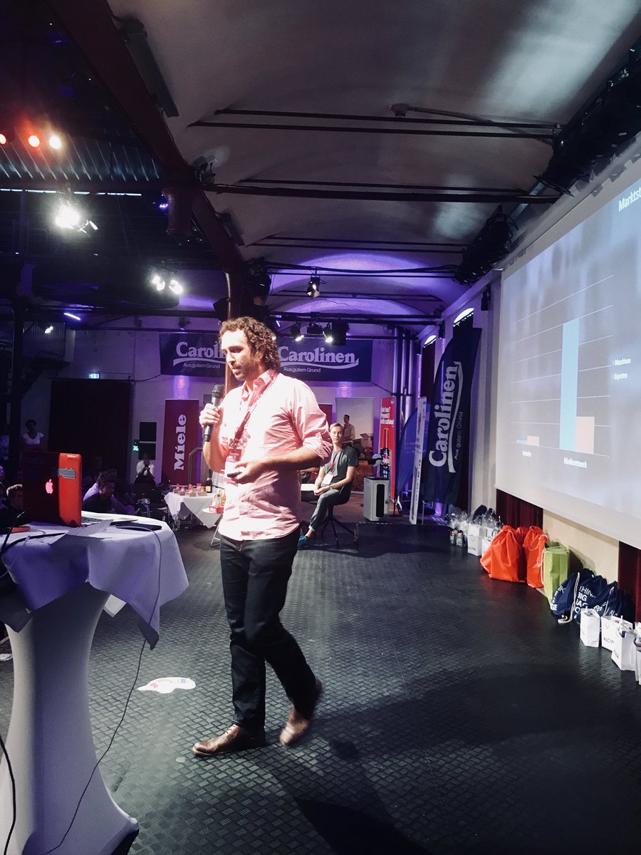 Hinterland_2018's tweet photo. Team @bogecompresores 1 builds a pool of experts for trading partners 🔝#foundershack https://t.co/ZlfwidaMLN
