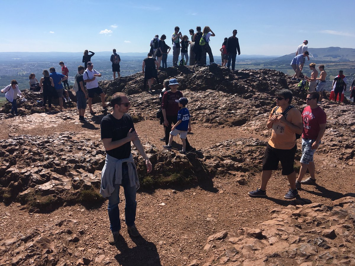 kilted_guide's tweet photo. Haar over the Forth from Arthur’s Sear - burnt off beautifully! #kiltedguide #Edinburgh #arthursseat #qualifiedtouristguide #stga #scotland #visitscotland https://t.co/J7h8pmu8aQ