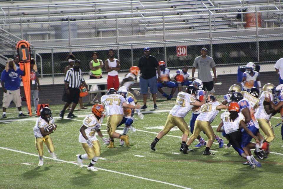 C_WillThrill's tweet photo. Clocked in 🙏🏾! 42-0 3qrt! #mercyRule #theyquit https://t.co/SYW9hKpARS
