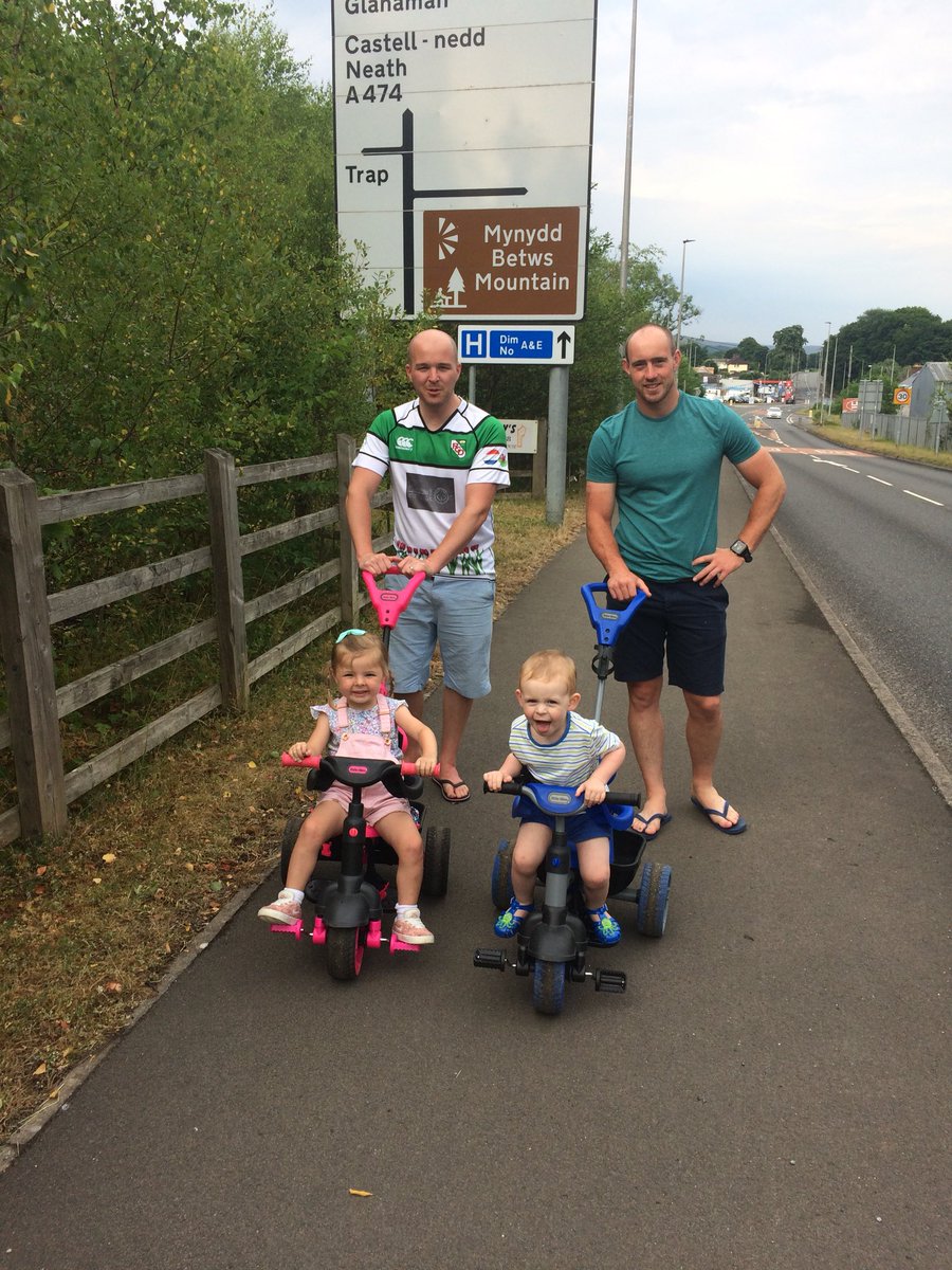 Daddy Daycare! <a href="/Alun_Howells/">Alun Howells</a> <a href="/J_Pocky/">Jason</a>