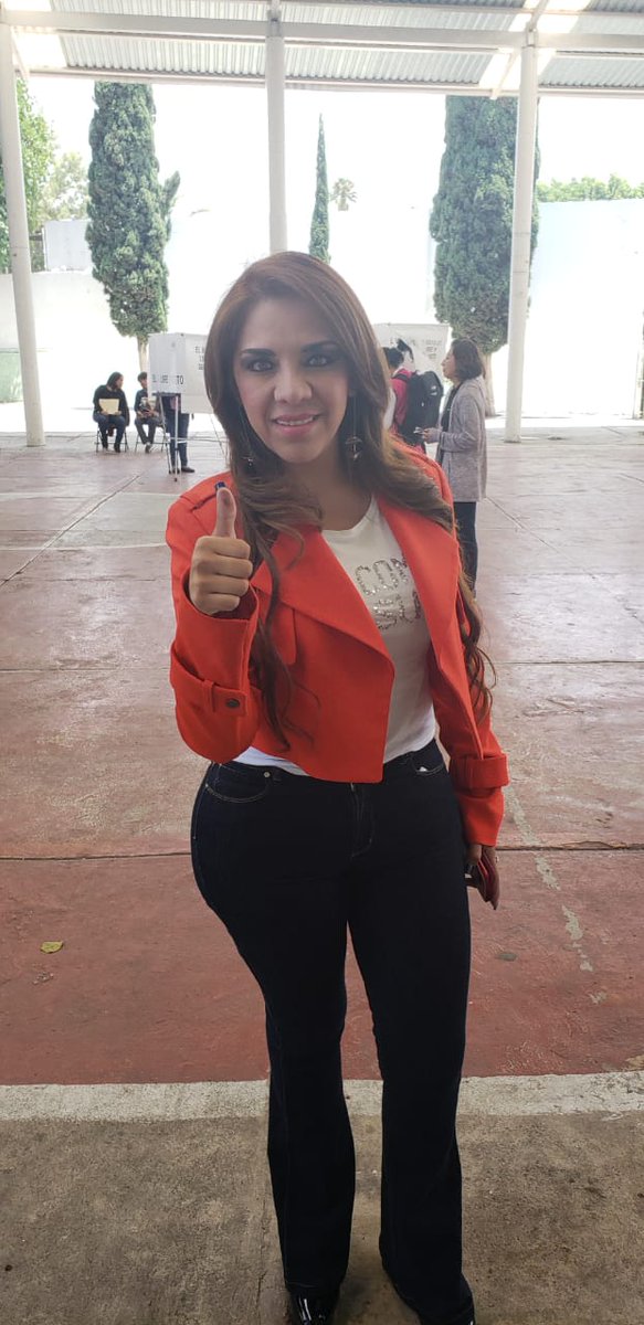 perlamonroy01's tweet photo. Ejerciendo mi derecho a elegir.   #EleccionesMexico2018 #VotoLibre #VotaMexico #YoYaVoté https://t.co/h8jBGl5rtu