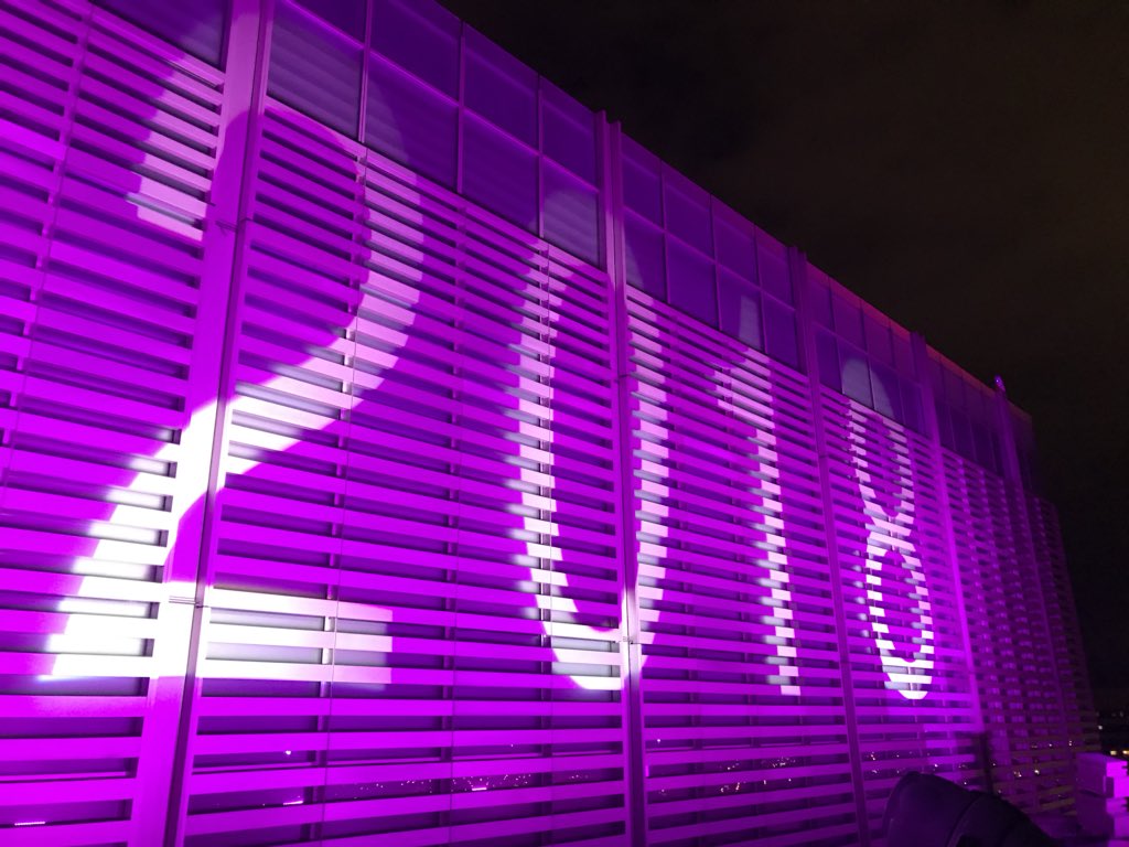 KeatorRob's tweet photo. #2018SpecialOlympics @Seattle @SpecialOlympics @KeatorRob @KING5Seattle CWP Seattle Team @ Russell Investments Center proud to support our athletes with a 30 day countdown lit up on the roof of Russell Investments Center https://t.co/CrkSSJZPa5