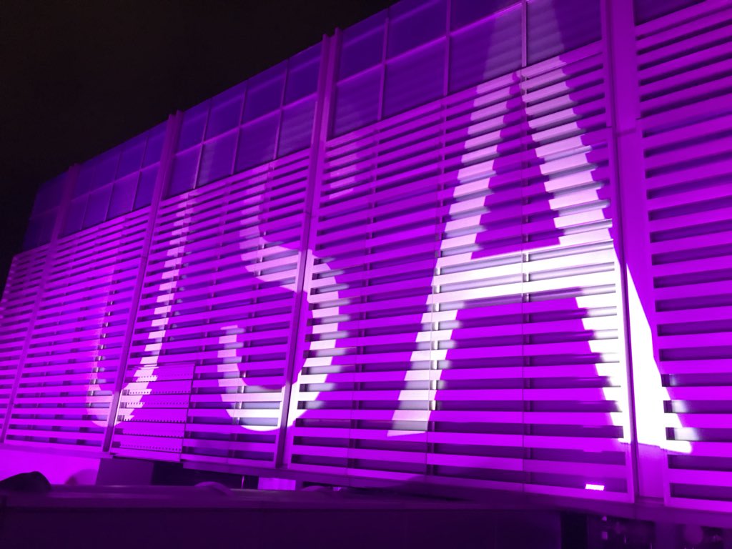 KeatorRob's tweet photo. #2018SpecialOlympics @Seattle @SpecialOlympics @KeatorRob @KING5Seattle CWP Seattle Team @ Russell Investments Center proud to support our athletes with a 30 day countdown lit up on the roof of Russell Investments Center https://t.co/CrkSSJZPa5