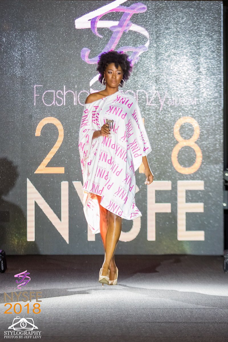 pinkmaison's tweet photo. #NYSFE 2018 @Aliepson_ for @StevieB0i event hosted by @AmaraLaNegraALN 6.23.18
@NYSFEMAGAZINE 
View more on our website nysummerfashionexplosion https://t.co/APpA9UC7Sw