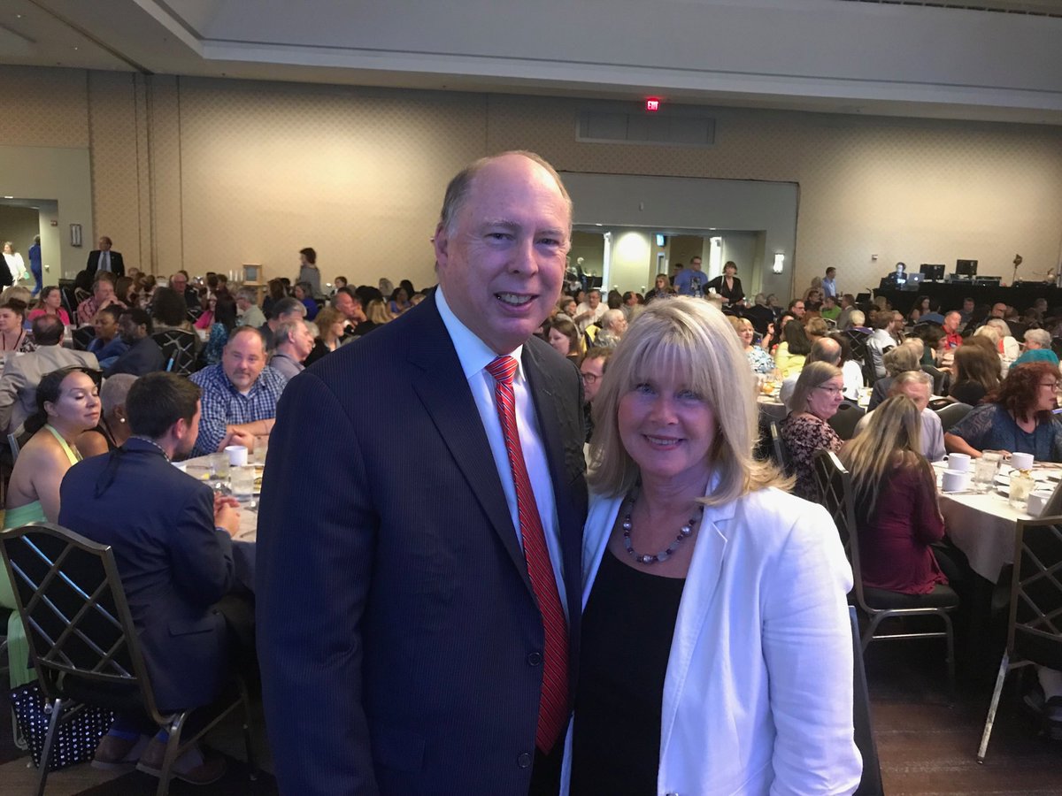 RonHonberg's tweet photo. #NAMICon18 , two NAMI gems, Tipper Gore and Sam Cochran https://t.co/ZCkPJfrOEA