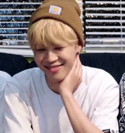 lqualityjimin's tweet photo. the ultimate boyfriend look™ https://t.co/EQnE0hqBf1