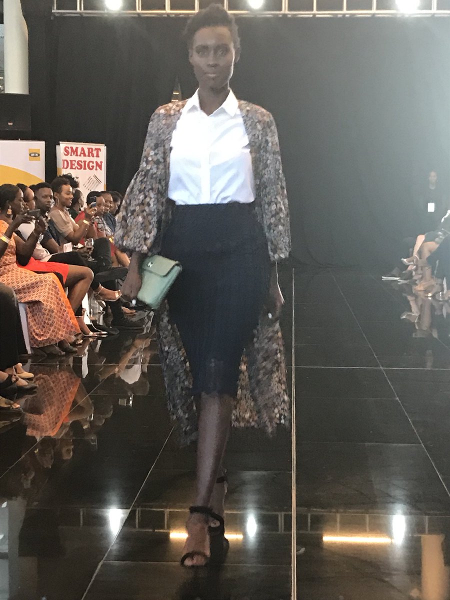 CandyBaso's tweet photo. Beautiful collection from @soniamugabo #Fashion #MadeInRwanda #CollectiveRw2018 #Kigali #Rwanda https://t.co/JZt7mqZL9P