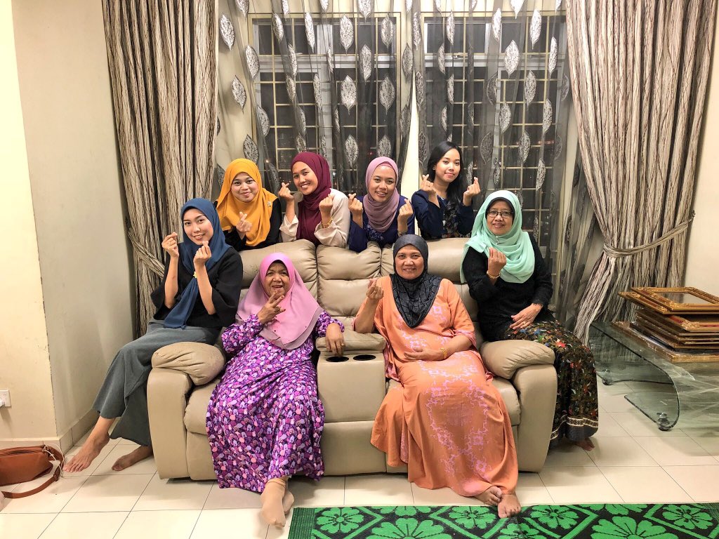 Farraayy's tweet photo. Cap ibu & anak beraya di IPD. Hopefully our relationship last forever❤️ Thank you for having us Syafa. #stillnotcomplete #slowlybutsurely #cumicumi https://t.co/ZQ9fjL3iS5