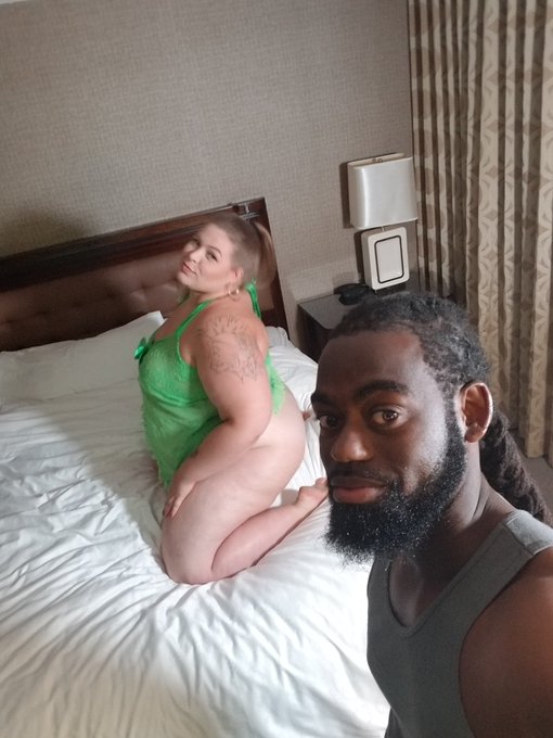 fooling around b4 she get beat down with @babydollbbw_  sexi azzz https://t.co/bUQ8EKHOp2<a class="tags" target="_blank" title="On Twitter" href="/?out=eyJ0eXAiOiJKV1QiLCJhbGciOiJIUzUxMiJ9.eyJpYXQiOjE3MjQzMjk2NzksImlzcyI6InR3cG9ybnN0YXJzLmNvbSIsIm5iZiI6MTcyNDMyOTY3OSwiZXhwIjoxNzU1ODY1Njc5LCJyZWRpcmVjdF91cmwiOiJodHRwczovL3R3aXR0ZXIuY29tL2JhYnlkb2xsYmJ3XyJ9.DXueXyl_dqWbzpQqWdC9ZBTlAEhAv3hrAhZHd1kaSKUOkb_xtmrVD7tBFZYzzxrQCX9LoZADLfVsVEtkb9Lt2g">@babydollbbw_</a><a href="/tag/mvsales"class="tags"><span>#mvsales</span></a><a href="/tag/mvboys"class="tags"><span>#mvboys</span></a>