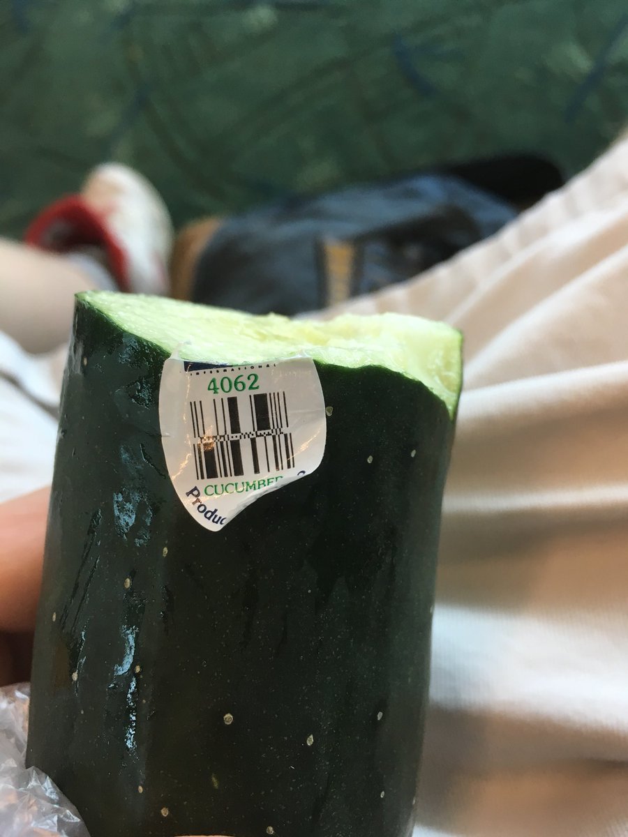 Levieayyy's tweet image. Uuuuuuh did I just eat a sticker unknowingly? Yep. 
#ihate #hangovers