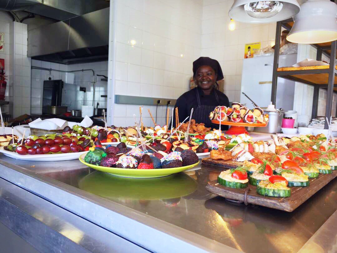 WakaWakaMooByLM's tweet image. Stuff your Waka Mouth 👅😋 #WakaWakaMoo #SugarKing #NBC1 #Launch